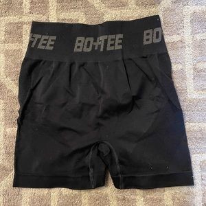 Bo+Tee Command Shorts - Black